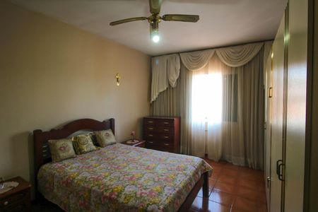 Casa à venda com 124m², 2 quartos e 2 vagas Casa à venda com 124m², 2 quartos e 2 vagasQuarto 1
