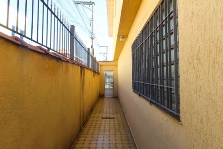 Casa à venda com 124m², 2 quartos e 2 vagas Casa à venda com 124m², 2 quartos e 2 vagasCorredor