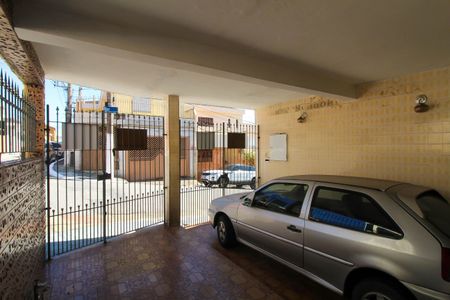 Casa à venda com 124m², 2 quartos e 2 vagas Casa à venda com 124m², 2 quartos e 2 vagasGaragem