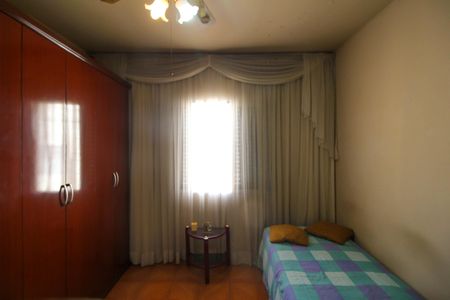 Casa à venda com 124m², 2 quartos e 2 vagas Casa à venda com 124m², 2 quartos e 2 vagasQuarto 2