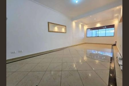 Casa à venda com 3 quartos, 220m² em Vila Aricanduva, São Paulo