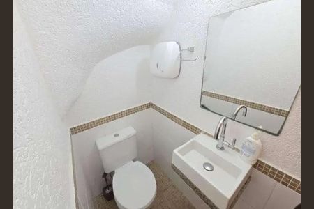 Casa à venda com 3 quartos, 220m² em Vila Aricanduva, São Paulo