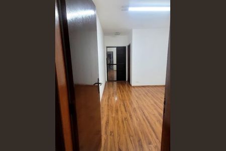 Casa à venda com 3 quartos, 220m² em Vila Aricanduva, São Paulo