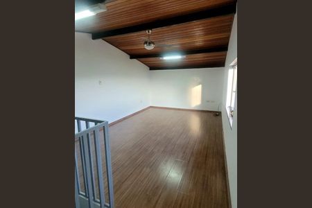 Casa à venda com 3 quartos, 220m² em Vila Aricanduva, São Paulo