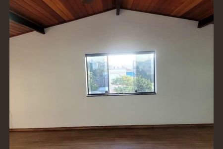 Casa à venda com 3 quartos, 220m² em Vila Aricanduva, São Paulo