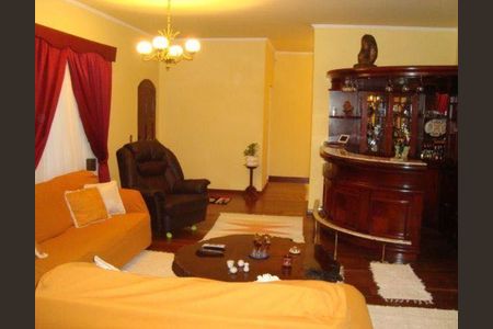 Casa à venda com 5 quartos, 790m² em Recanto Maravilha III, Barueri