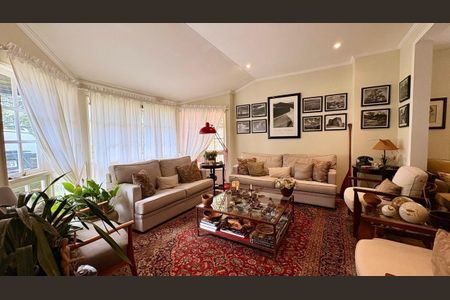 Casa à venda com 3 quartos, 390m² em Residencial das Estrelas, Barueri