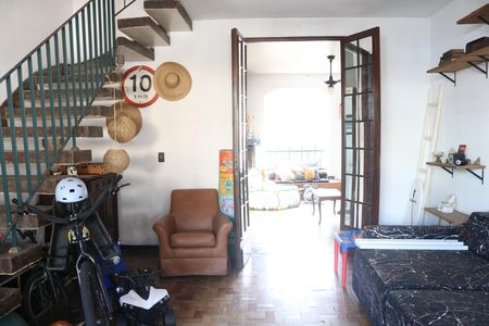Sala de casa à venda com 2 quartos, 250m² em Vila Ipojuca, São Paulo