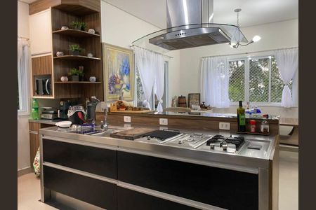 Casa à venda com 4 quartos, 860m² em Residencial Tambore, Barueri