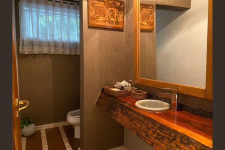Casa à venda com 4 quartos, 860m² em Residencial Tambore, Barueri