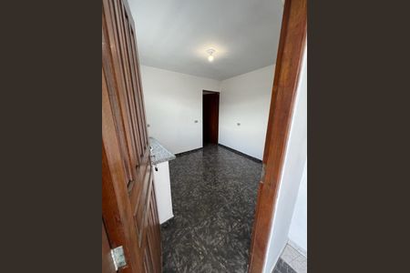 Casa à venda com 6 quartos, 300m² em Vila Teresinha, São Paulo