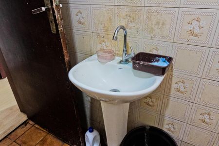 Banheiro social de casa à venda com 2 quartos, 84m² em Vila Pereira Barreto, São Paulo
