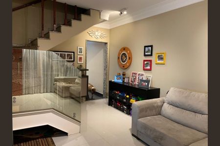 Casa à venda com 3 quartos, 160m² em Vila Gomes Cardim, São Paulo