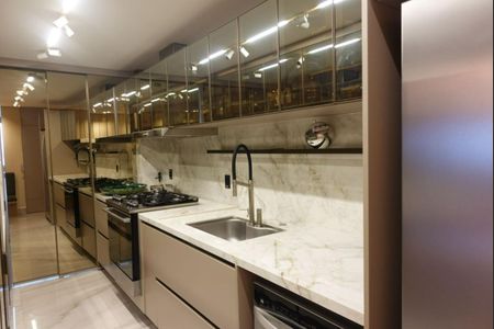 Apartamento à venda com 320m², 4 quartos e 3 vagas