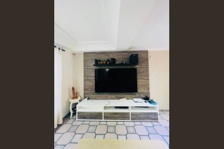 Casa à venda com 3 quartos, 286m² em Vila Nova, São Paulo