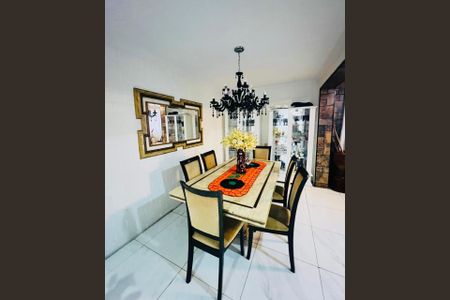 Casa à venda com 3 quartos, 286m² em Vila Nova, São Paulo