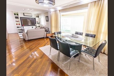 Apartamento à venda com 161m², 3 quartos e 4 vagas
