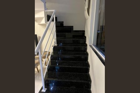 Casa à venda com 174m², 3 quartos e 3 vagas