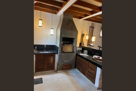Casa à venda com 174m², 3 quartos e 3 vagas