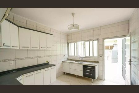 Casa à venda com 150m², 3 quartos e 2 vagas