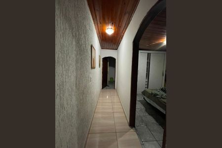 Corredor de casa à venda com 3 quartos, 48m² em Jardim Crepusculo, Guarulhos