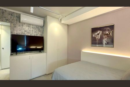 Apartamento à venda com 125m², 2 quartos e 1 vagaSuíte 2