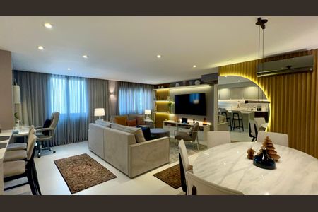 Apartamento à venda com 125m², 2 quartos e 1 vagaSala