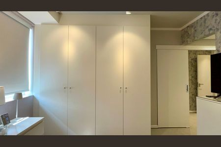 Apartamento à venda com 125m², 2 quartos e 1 vagaSuíte 2