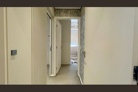 Apartamento à venda com 125m², 2 quartos e 1 vagaCorredor
