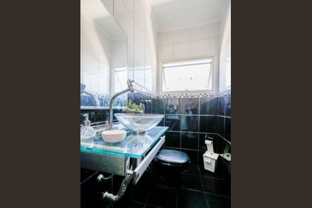 Casa à venda com 4 quartos, 375m² em Jardim Vila Formosa, São Paulo