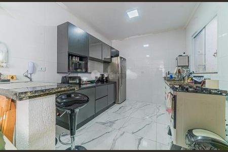Casa à venda com 178m², 2 quartos e 2 vagas