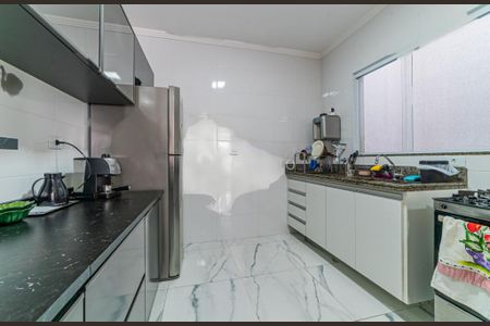 Casa à venda com 178m², 2 quartos e 2 vagas
