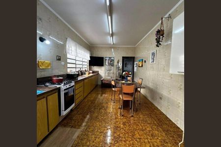 Casa à venda com 265m², 3 quartos e 9 vagas