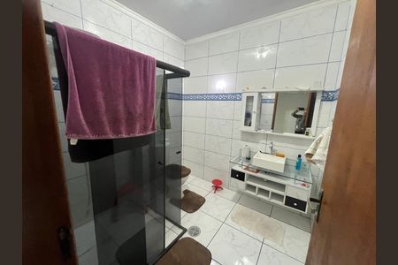 Casa à venda com 223m², 3 quartos e 4 vagas
