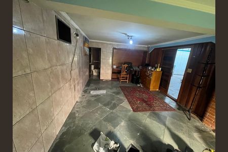 Casa à venda com 223m², 3 quartos e 4 vagas