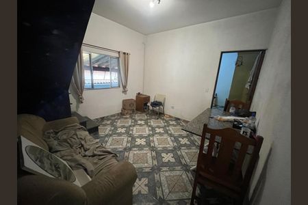 Casa à venda com 3 quartos, 223m² em Vila Guedes, São Paulo