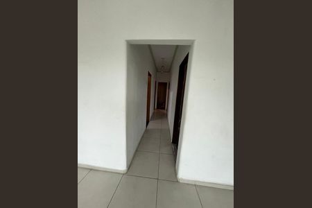 Casa à venda com 223m², 3 quartos e 4 vagas