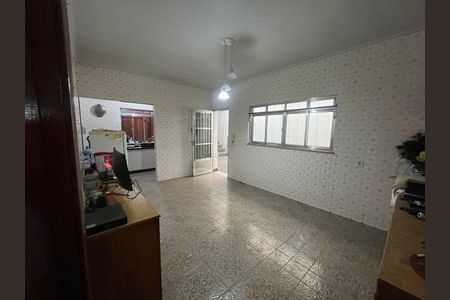 Casa à venda com 223m², 3 quartos e 4 vagas