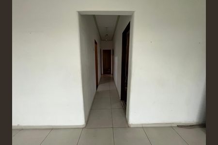 Casa à venda com 223m², 3 quartos e 4 vagas
