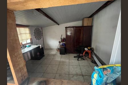 Casa à venda com 223m², 3 quartos e 4 vagas