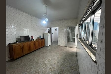 Casa à venda com 223m², 3 quartos e 4 vagas