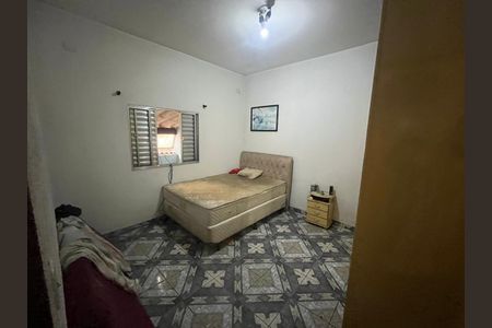 Casa à venda com 223m², 3 quartos e 4 vagas
