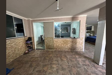 Casa para alugar com 200m², 2 quartos e sem vagaFachada