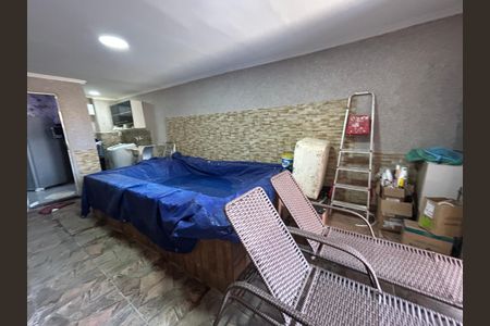 Casa para alugar com 200m², 2 quartos e sem vagaPiscina