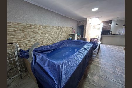 Casa para alugar com 200m², 2 quartos e sem vagaPiscina