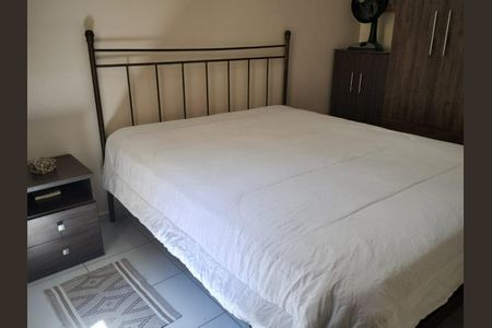 Casa à venda com 3 quartos, 180m² em Vila Granada, São Paulo
