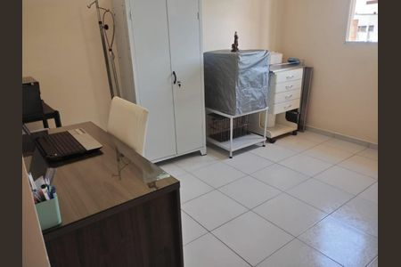 Casa à venda com 3 quartos, 180m² em Vila Granada, São Paulo