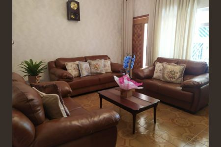 Casa à venda com 120m², 2 quartos e 2 vagas