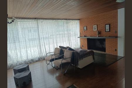 Casa à venda com 500m², 5 quartos e sem vaga