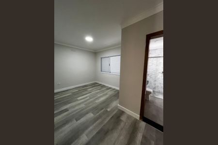 Casa à venda com 3 quartos, 225m² em Vila Carrão, São Paulo